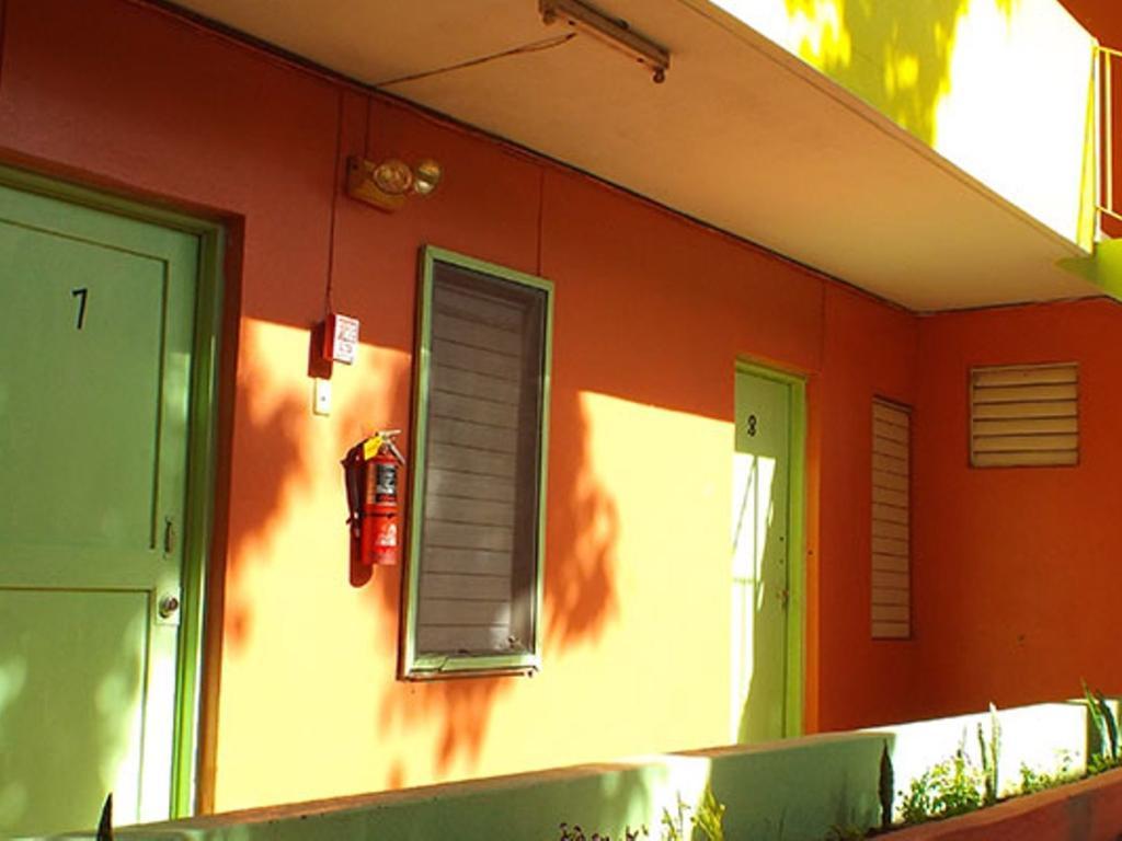 Tropical Court Inn New Kingston Zewnętrze zdjęcie
