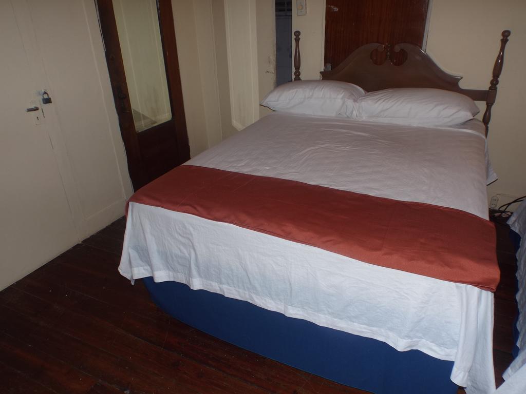 Tropical Court Inn New Kingston Pokój zdjęcie