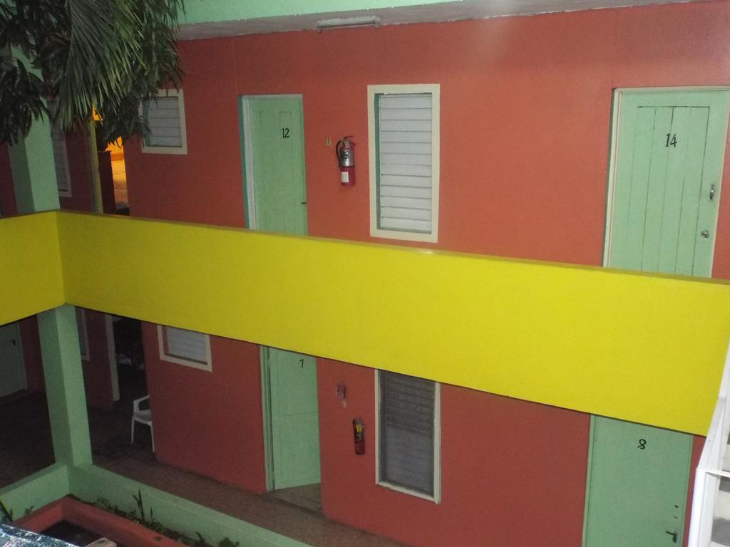 Tropical Court Inn New Kingston Zewnętrze zdjęcie